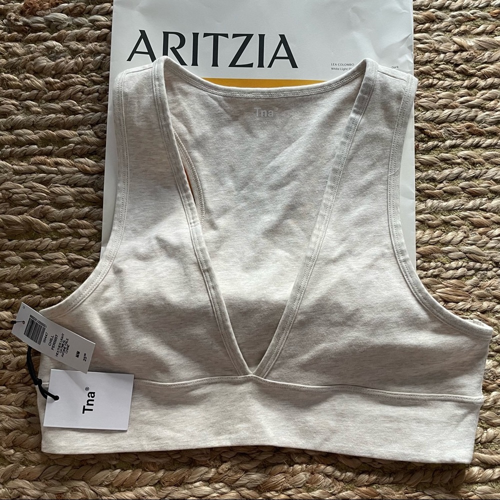 Aritzia Tnachill NWT Persist Bra Top Heather Light Oatmeal M